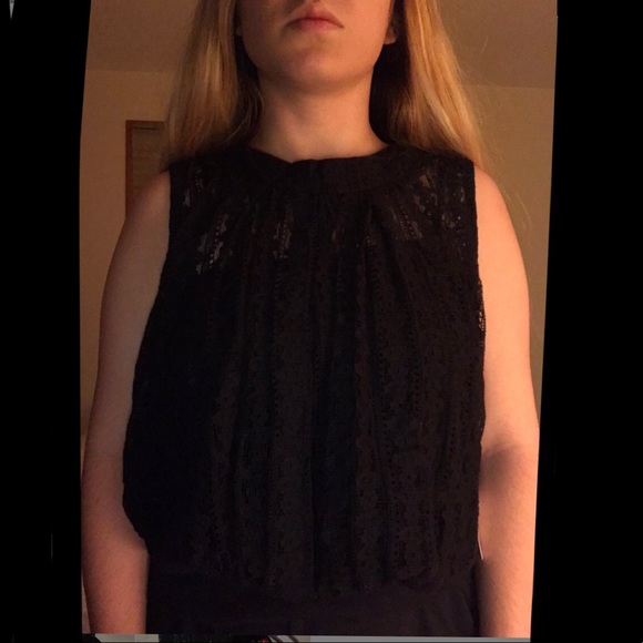 💐 Free People One - Sleeveless Lace Top - Picture 2 of 8